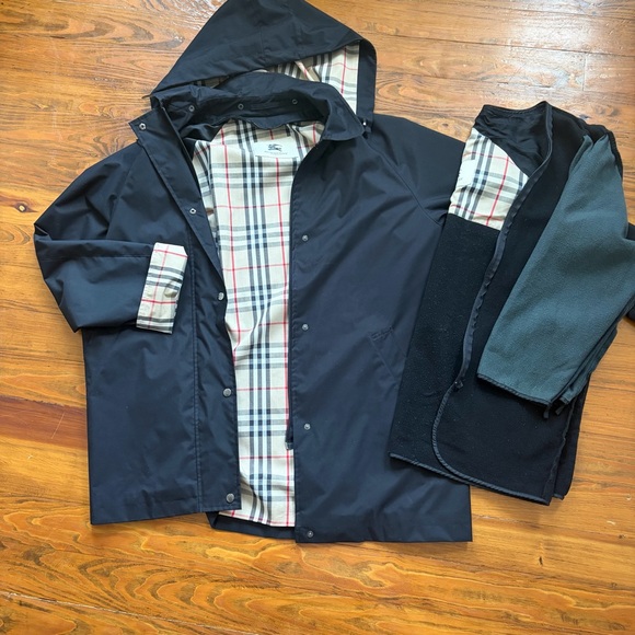 Burberry London Brittany Black Lined Hooded Rain Jacket Coat in 14 Nova Check - Picture 1 of 15